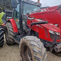 Trattore massey ferguson 5613s