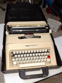 macchina da scrivere d'epoca 