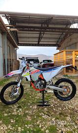 Six Days 250 Ktm