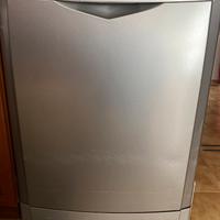 Lavastoviglie Indesit