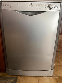 Lavastoviglie Indesit