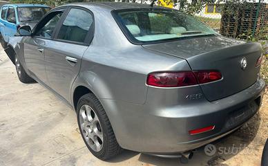 ALFA ROMEO 159 per ricambi usati