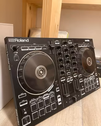 Roland DJ-202 Controller per Serato Dj