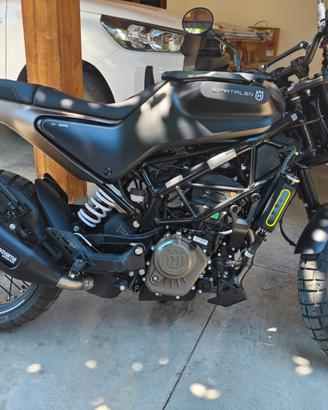 Husqvarna Svartpilen 125 - 200km