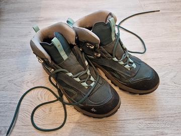 Quechua MH100 Women's Mid Waterproof