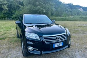 Toyota Rav 4 crossover