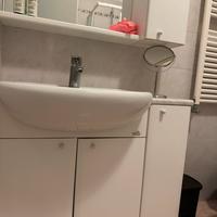 Mobile bagno con specchio e pensile