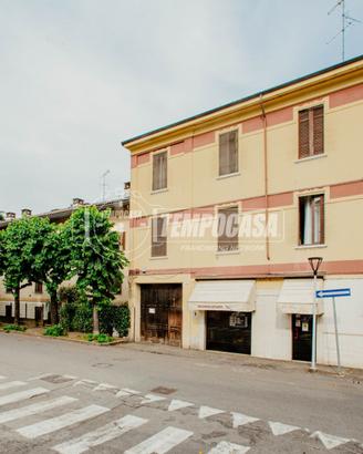 2 LOCALI MANSARDATO A DUE PASSI DAL CENTRO