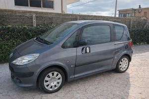 Peugeot 1007