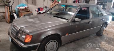 ricambi Mercedes 200