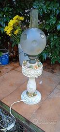 Lampada in porcellana di Capodimonte