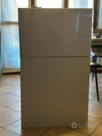 Mobili sospesi ikea