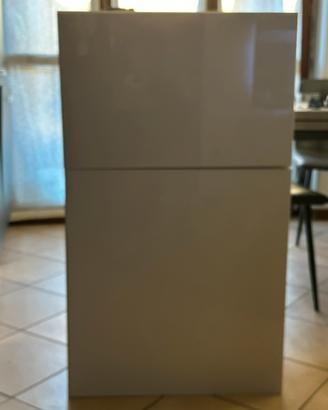 Mobili sospesi ikea