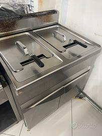 Attrezzatura Pizzeria Ristorante