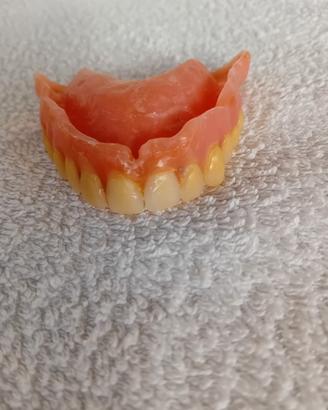 Dentiera superiore ed inferiore