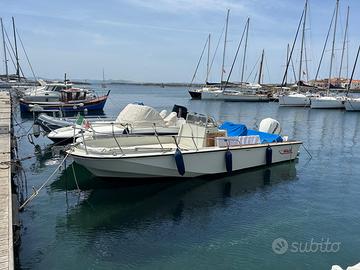 Boston Whaler 22 outrage