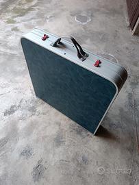 tavolo pieghevole campeggio con sgabelli