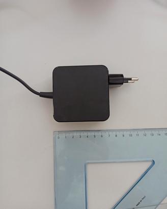 Caricatore alimentatore notebook  