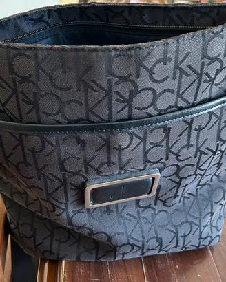 Borsello Uomo Calvin Klein.