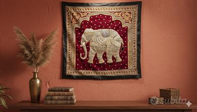 Arazzo Etnico con Elefante Oro e Rosso