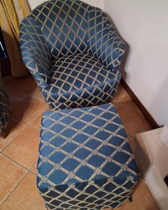 Poltrone con pouf abbinato