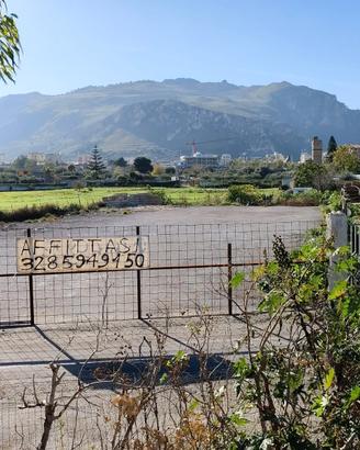 Terreno uso Posteggio