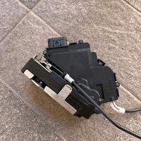 Serratura porta anteriore sx smart 451