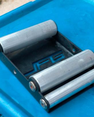 rulli per ingrassare catena moto