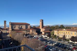 Camera in appartamento ammobiliato