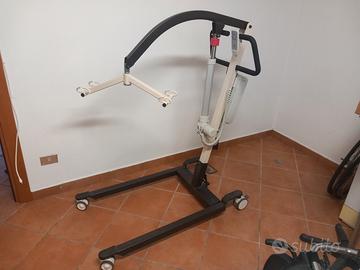 Sollevatore elettrico disabili