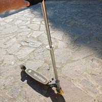 Monopattino a spinta