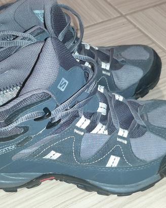 Scarponcini da trekking e montagna marca  Salomon