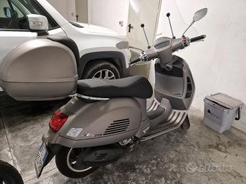  vespa 300 tech