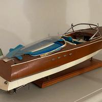 Modellino barca Riva Aquarama da 80 cm