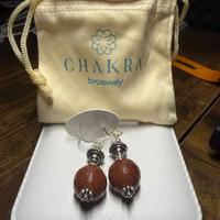 Orecchini da donna in argento con pendente in piet