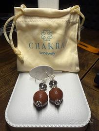 Orecchini da donna in argento con pendente in piet