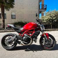 Ducati monster 797