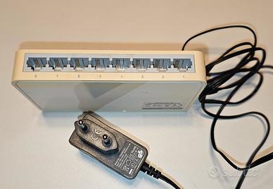 Switch fast ethernet Tp-Link TL-SF1008D 