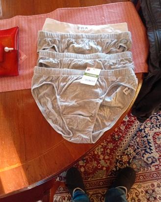 N.4 Slip Fila nuovi € 22
