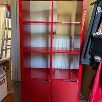 LIBRERIA SU ROTELLE CON CASSETTI ALLA BASE