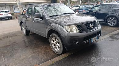 Nissan navara 
