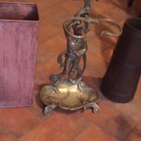 Portaombrelli in ottone ,rame e pentole, e legno