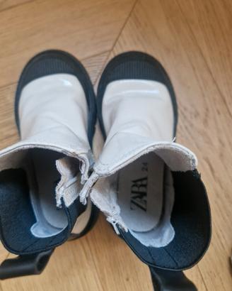 stivaletto di vernice con para di gomma