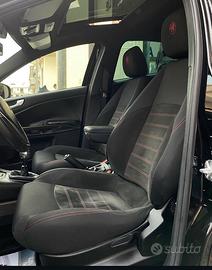 Sedili giulietta cuciture rosse