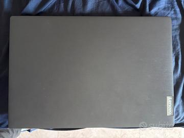 Pc portatile, notebook - Lenovo V15. 15,6” pollici