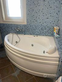 VASCA IDROMASSAGGIO ANGOLARE 100X150 CM