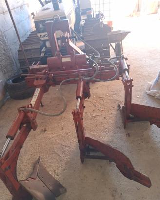 Aratro trivomere