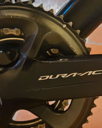 Guarnitura con misuratore di potenza Shimano