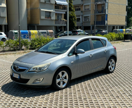 Opel astra 1.7 cdti diesel cosmo 110 cv