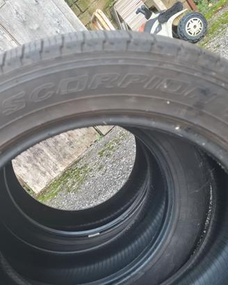 Gomme 235/55/19